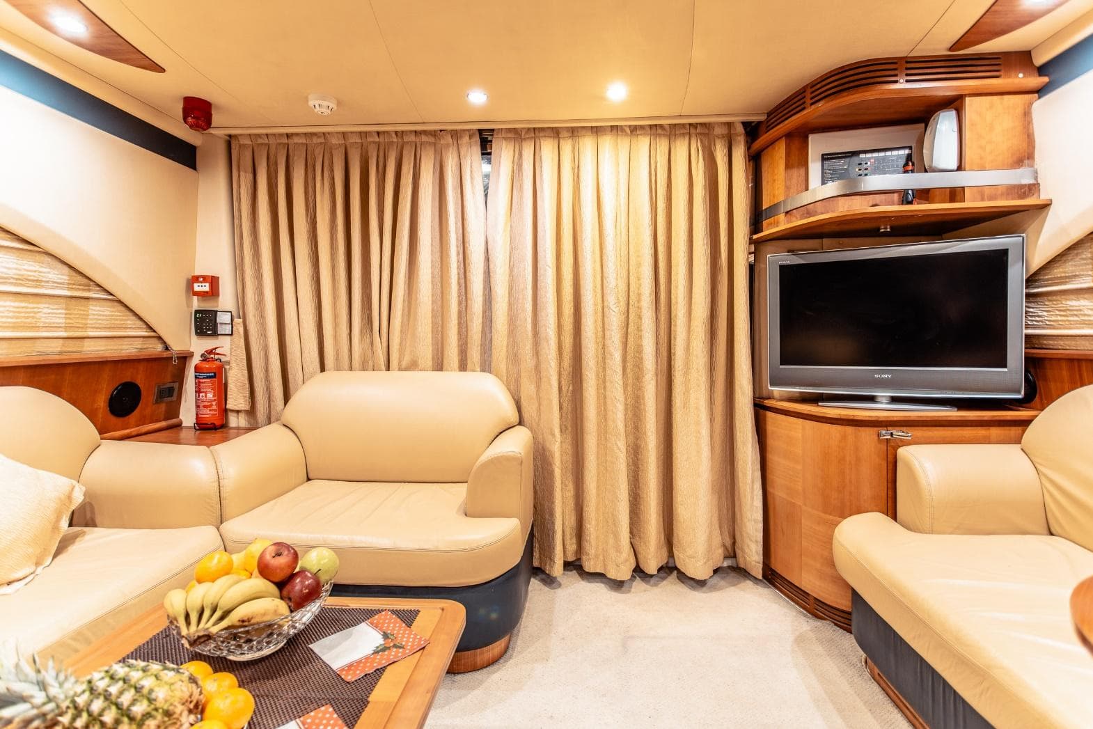 AZIMUT 50 gallery view 7