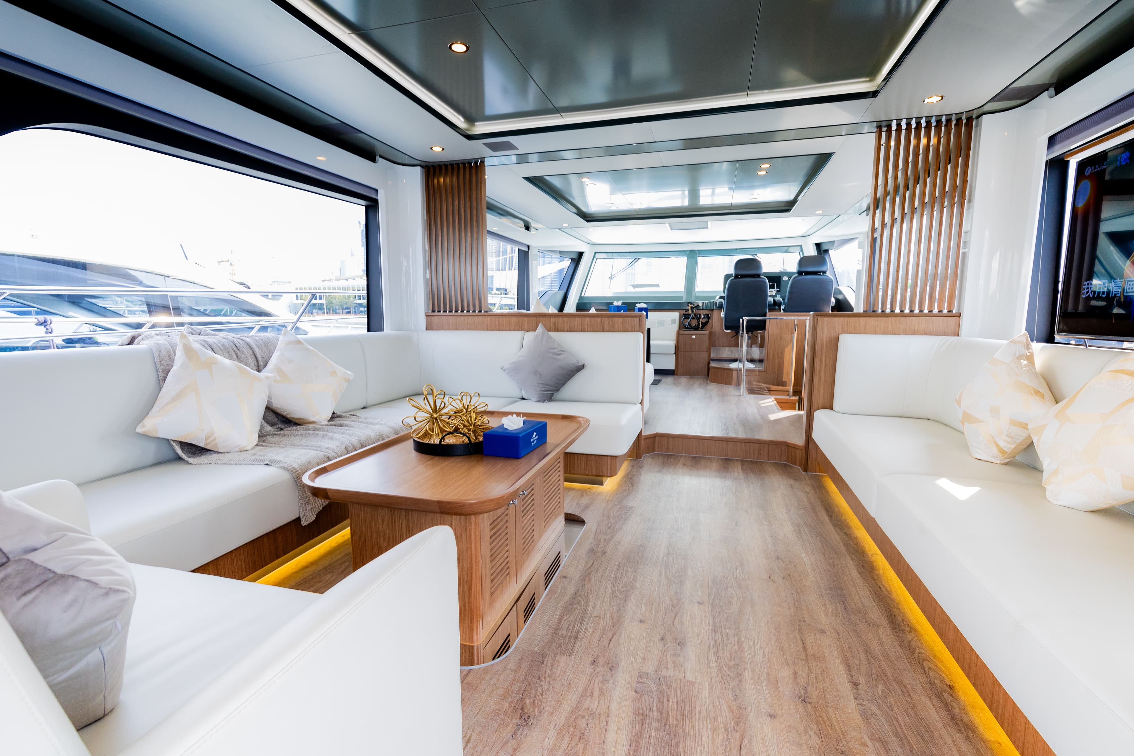 X-62 SPORT gallery view 11