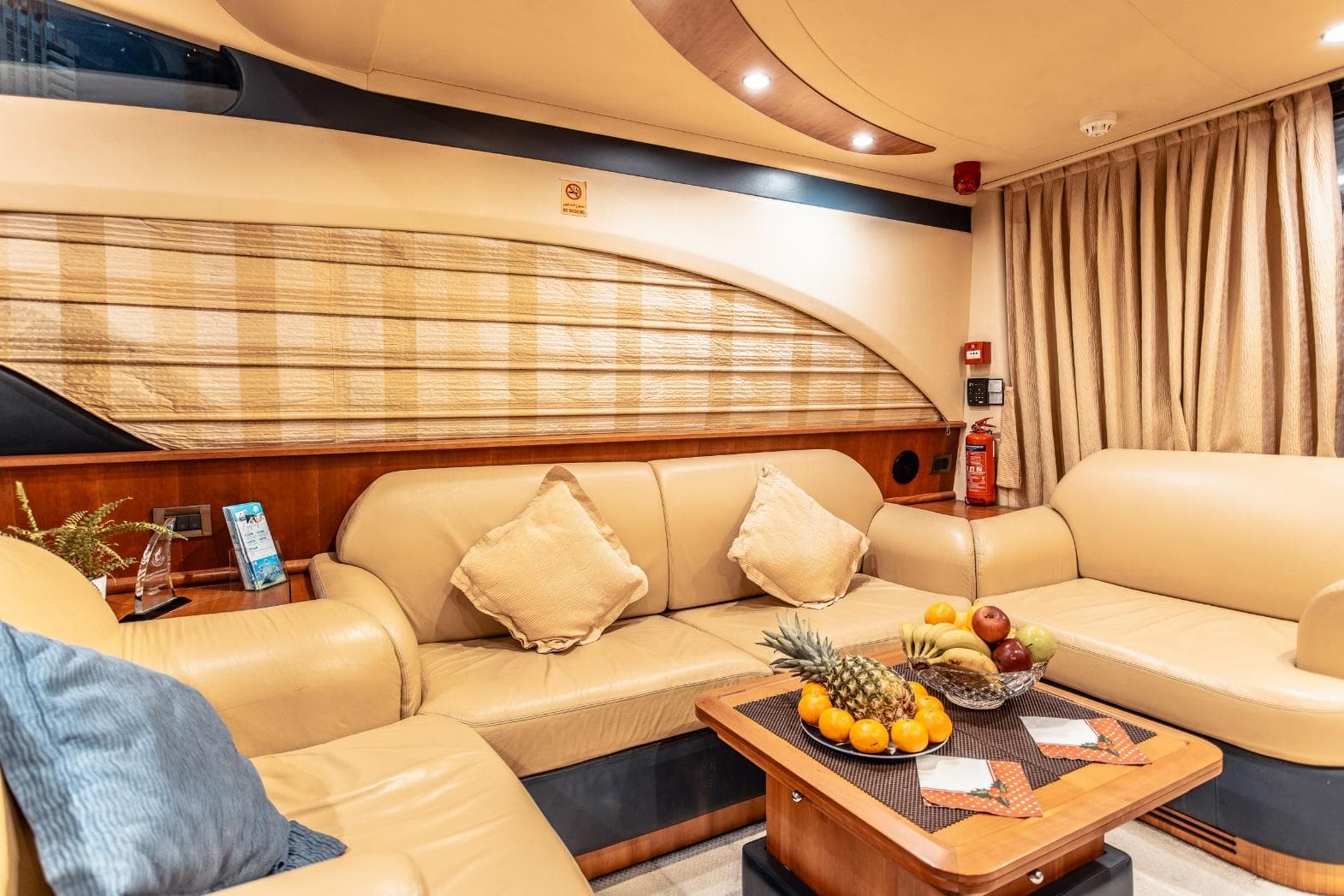 AZIMUT 50 gallery view 6