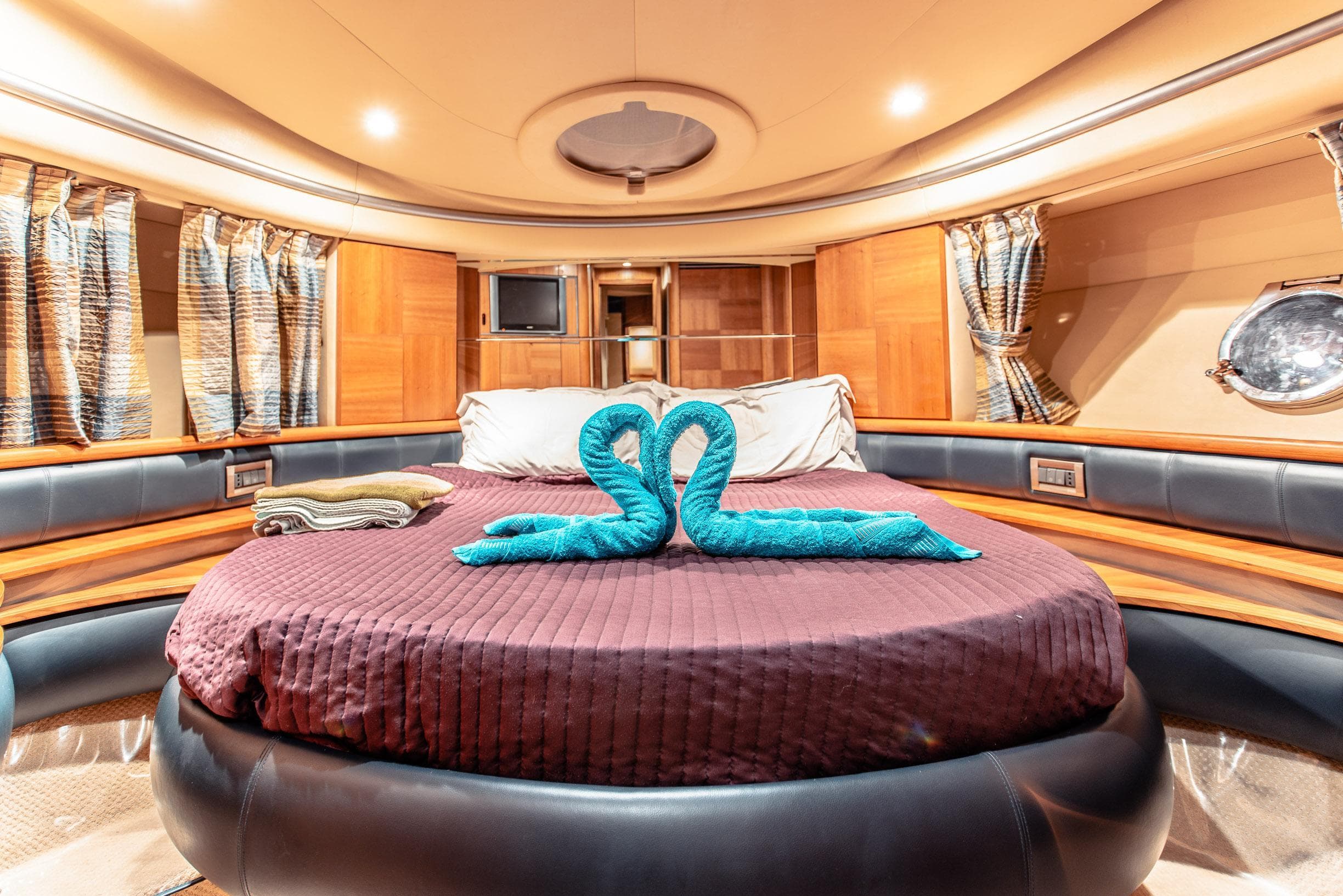 AZIMUT 50 gallery view 8