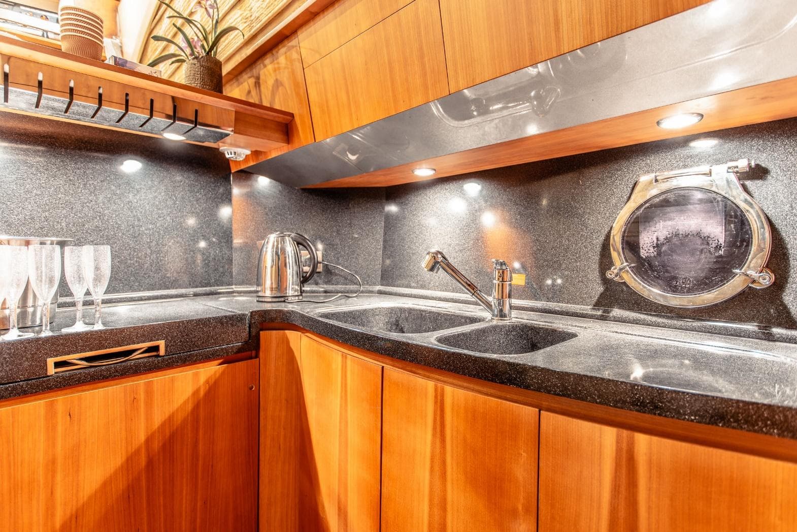 AZIMUT 50 gallery view 10